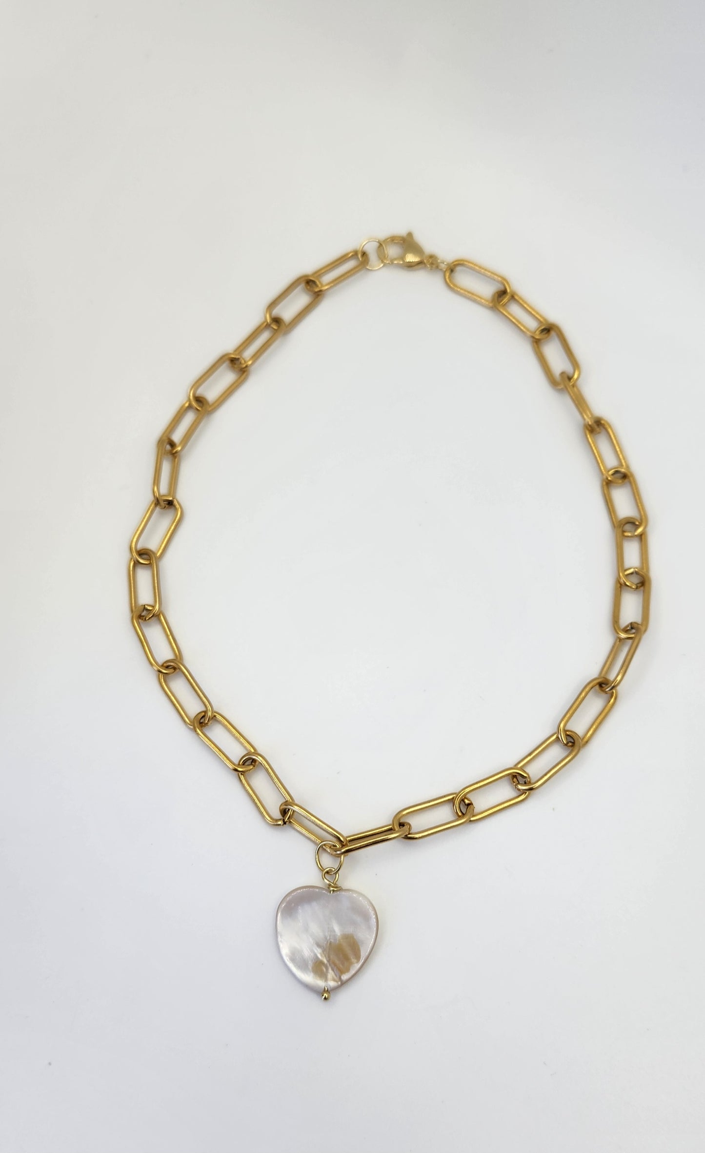 Nacar Love Necklace