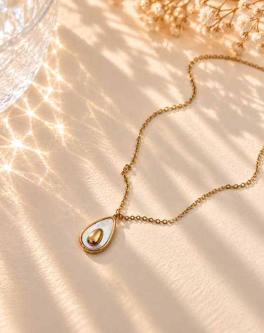 Aguacate Necklace