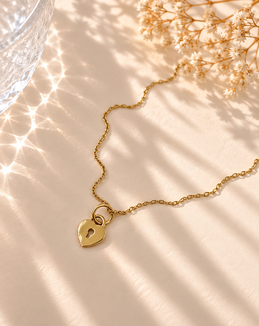 Llave de Dios Necklace